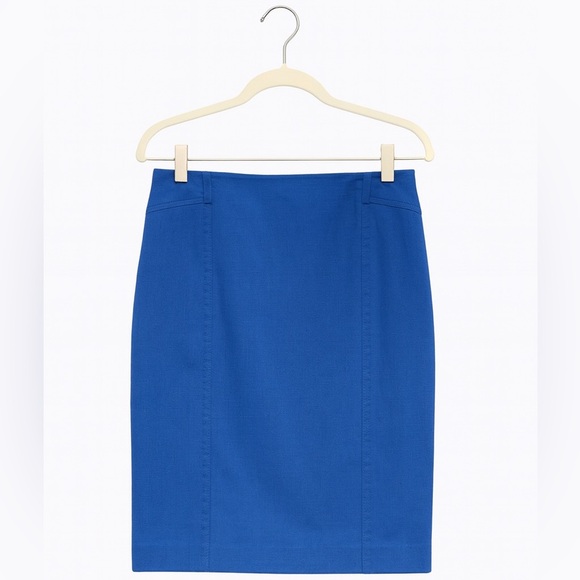 Ann Taylor Women's Size 4 Blue Stretchy Pencil Skirt Back Zip Elastic Waist. - Picture 1 of 2